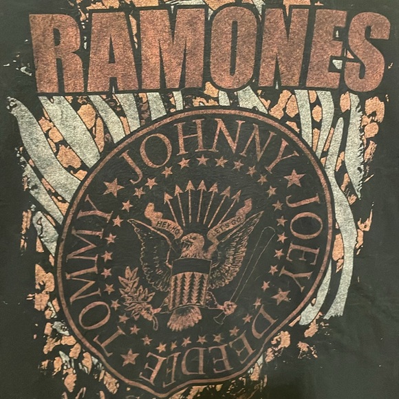 Ramones T Shirt Women's (000216) - Picture 2 of 7